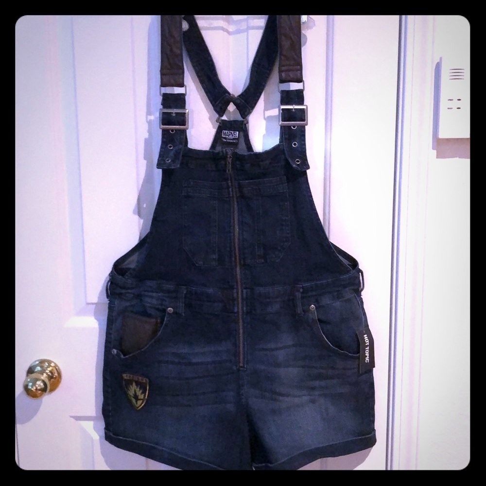 Jean short overalls size large dark denim